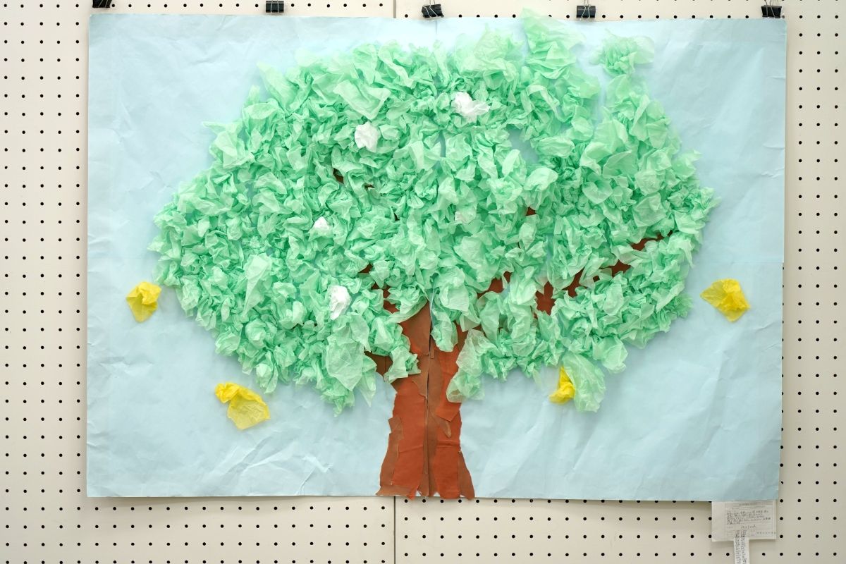 みんなの木(小林　太一郎，須田　春香，須藤　知子，松本　佳乃，矢部　史大，中里　渉，中里　舜，山崎　智寛，加藤　萌々香，助名　真由香，赤羽　大樹)